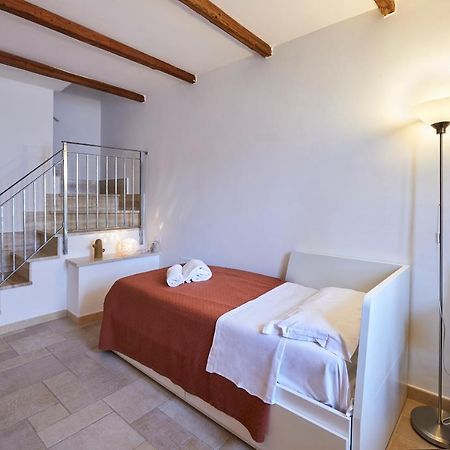 LE CASE DI GIO'- Vico Corte Polignano a Mare Esterno foto
